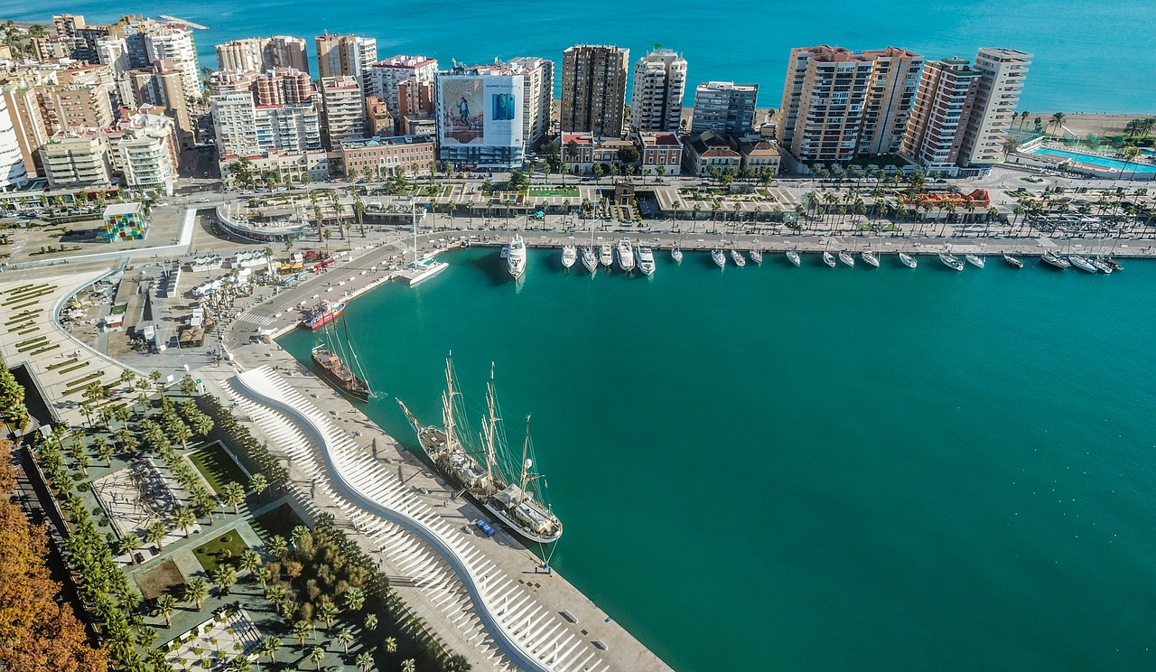 Malaga: Discover the Cultural Gems and Most Beautiful Beaches