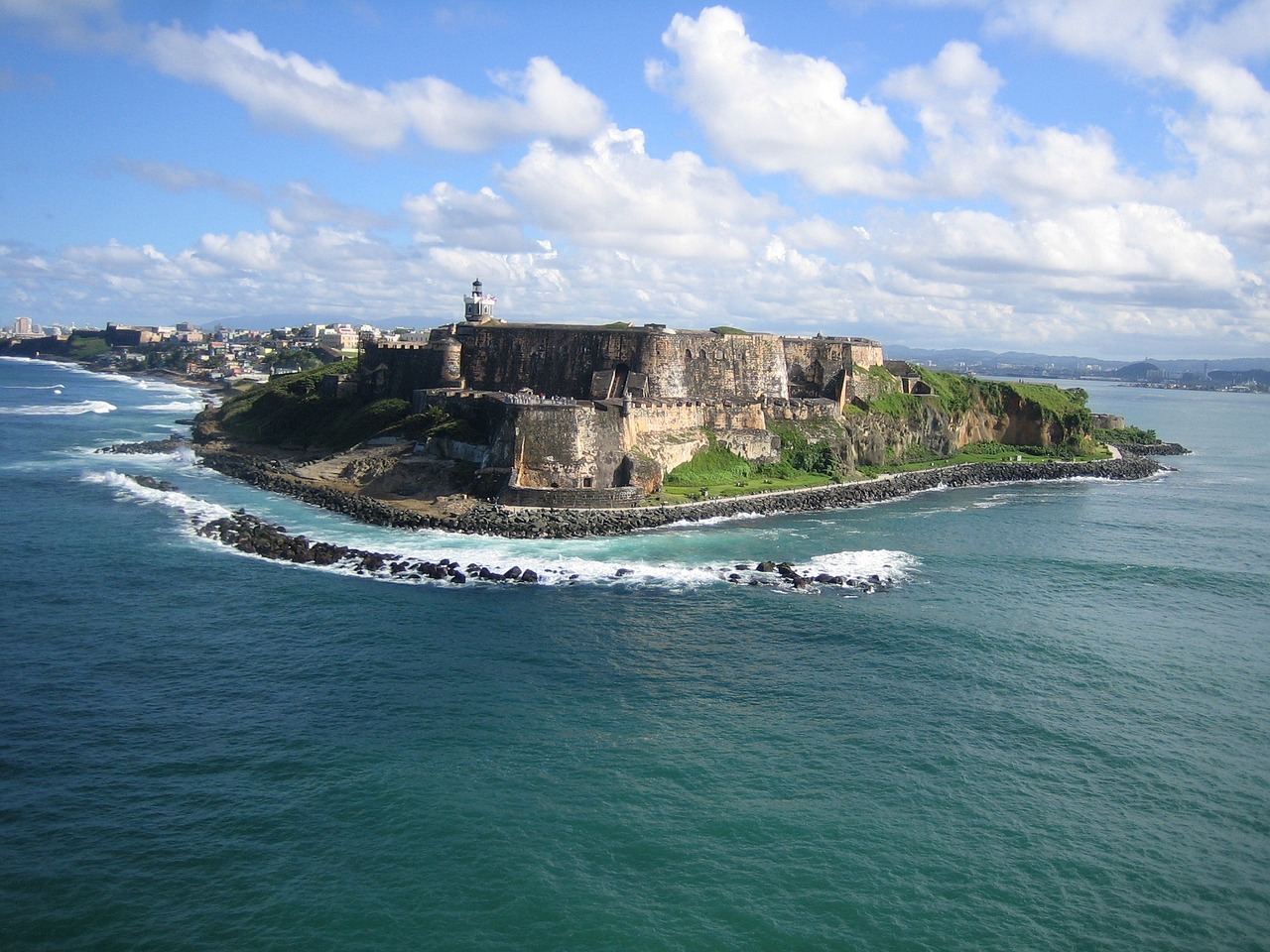 Puerto Rico: A Traveler’s Guide to Discovering the Beauty and Rich Cultural Heritage
