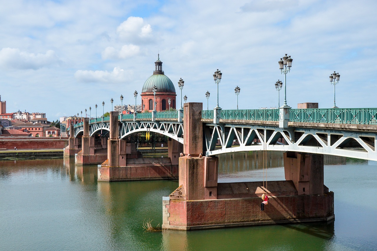 Toulouse: A Walk Through Colorful History and Architecture