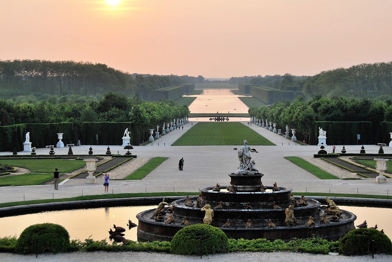 Versailles, France: Where Royal Glamour Meets French Elegance